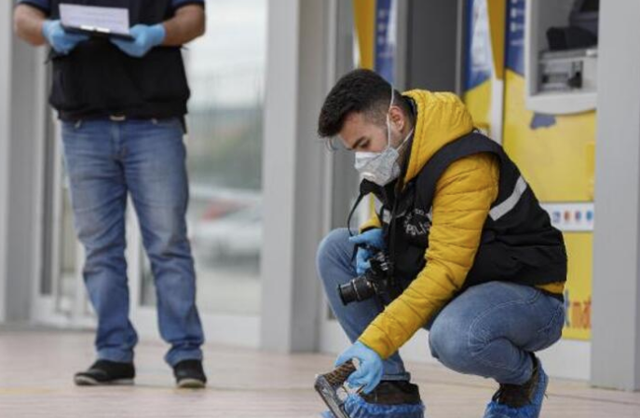 Olayın adresi bu kez Ankara! Eşini sokak ortasında vurdu gelen bekçilere de ateş etti - Resim: 0