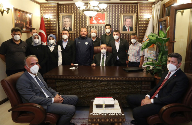 Cumhurbaşkanı Erdoğan'a, memleketi Rize'de hemşehrilerinden yoğun ilgi - Resim: 1