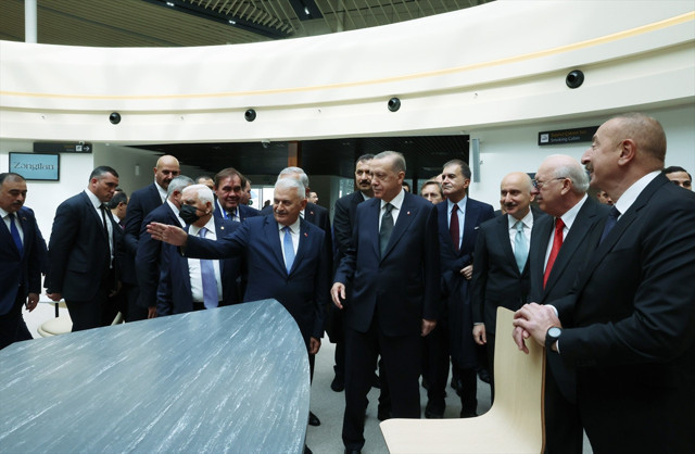 Erdoğan, Azerbaycan'da! Zengilan Havalimanına inen ilk devlet başkanı oldu - Resim: 3