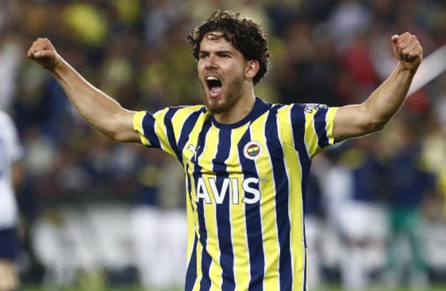 Ferdi Kadıoğlu'nun derbi göndermesi Galatasaray taraftarını kızdırdı! Jesus yasak koymuş... - Resim: 1