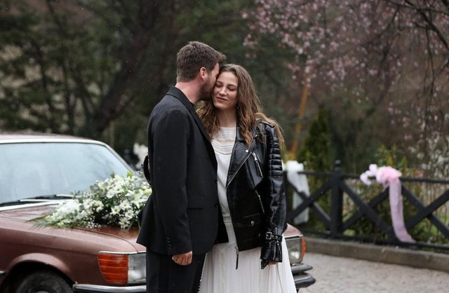 Aile 4.bölüm youtube izle! SHOW TV Aile 4. bölüm özeti tek part kesintisiz izle - Resim: 4