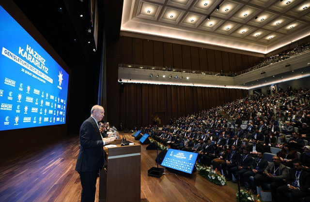 Cumhurbaşkanı Erdoğan "Sirk cambazlarına asla prim vermeyin" diyerek uyardı - Resim: 0