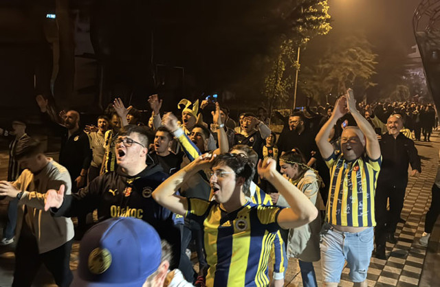 Melih Mahmutoğlu'ndan Galatasaray'a şampiyonluk kutlaması göndermesi - Resim: 3