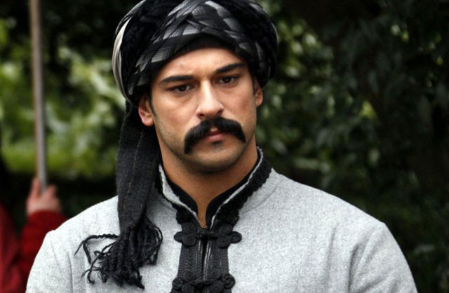 Burak Özçivit Diriliş Ertuğrul'da oynayacak mı? Canlı yayında olay iddia - Resim: 3