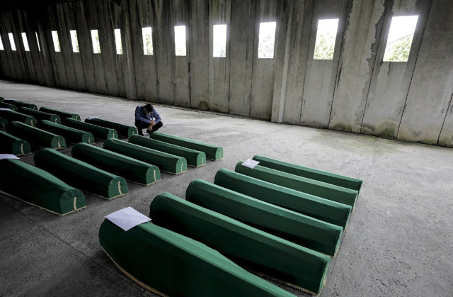 Srebrenitsa katliamı ne zaman oldu kaç kişi öldü Srebrenitsa olayı nedir? - Resim: 1