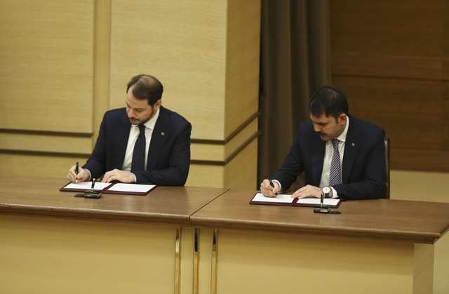 Bakan Murat Kurum ve Berat Albayrak imzaları attı! 100 bin konut tamam - Resim: 2