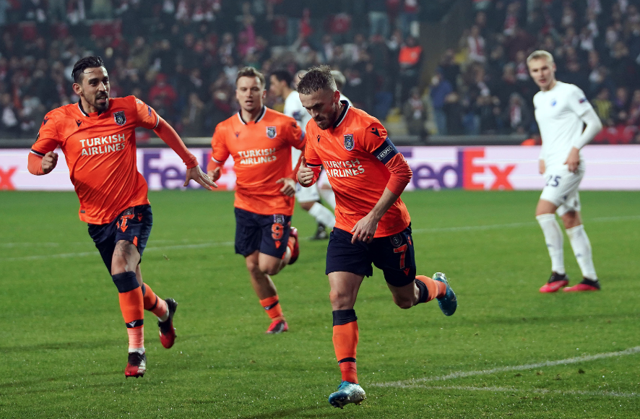 Başakşehir Kopenhag'ı devirdi Şampiyonlar Ligi tehlikesi ortadan kalktı - Resim: 1