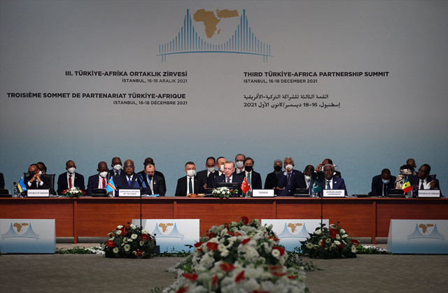 Cumhurbaşkanı Erdoğan'dan Afrika ülkelerine mesaj: Artık tepeleri değil dağları aşmak istiyoruz - Resim: 0