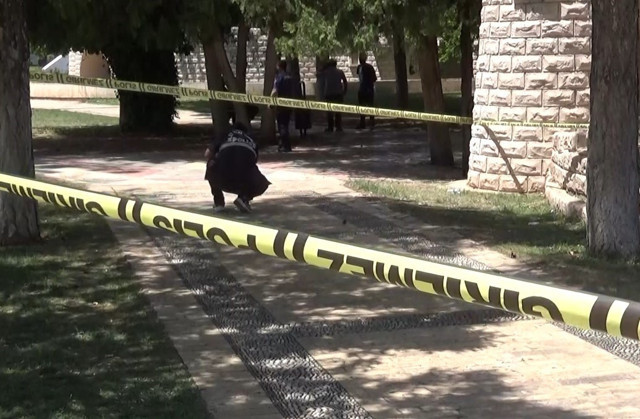 Gaziantep'te parkta kan donduran cinayet! 17 yaşındaki genç hayatını kaybetti - Resim: 0