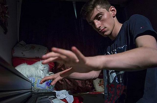 Cem Yılmaz'dan duygulandıran jest! - Resim: 1