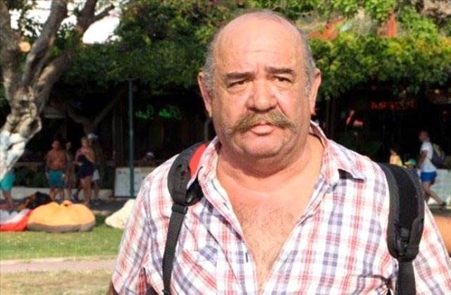 Ünlü oyuncu hayatını kaybetti! Ölmeden önce mezarını yaptırmıştı - Resim: 1