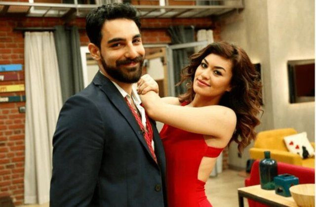 Kısmetse Olur Cansel değişimiyle şaşırttı ipli bikinisiyle sere serpe poz verdi! - Resim: 1