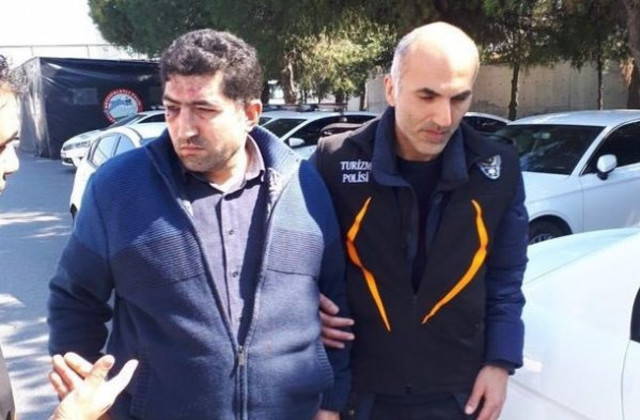 Senegalli turiste hakaret etmişti! Taksici 'Pişmanım' dedi - Resim: 0