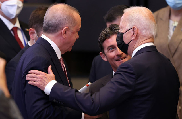 Cumhurbaşkanı Erdoğan ile ABD Başkanı Biden'dan ayaküstü ilk görüşme - Resim: 2