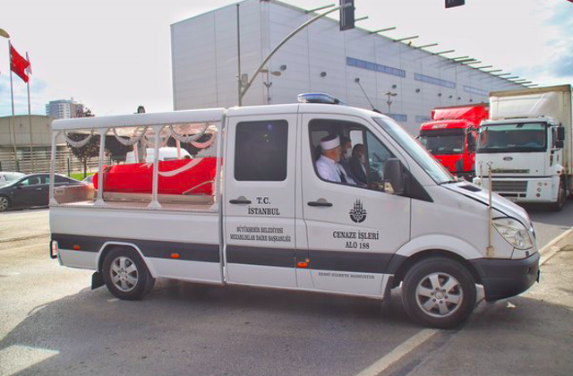 Özdemir Bayraktar son yolculuğuna uğurlanıyor! Köyünde toprağa verilecek - Resim: 1