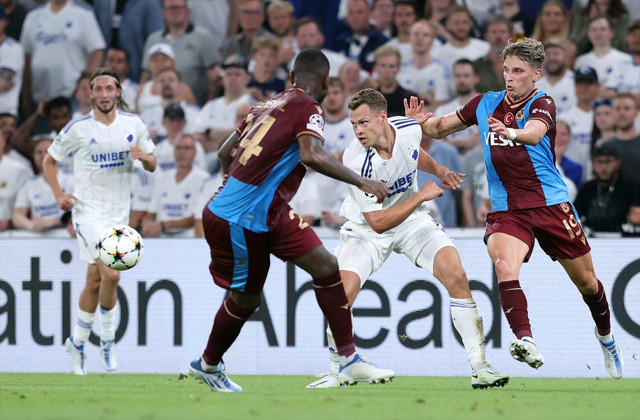 Trabzonspor Danimarka'da mağlup! Fırtına turu Trabzon'a bıraktı - Resim: 0