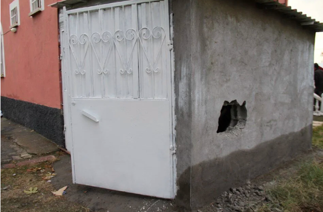 Kamyonlar gelip tüm köyü bir gecede soyup gittiler! 500 bin liralık vurgun - Resim: 1