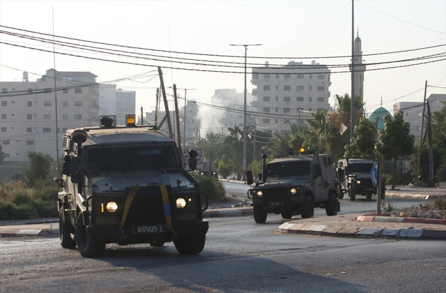 İsrail güçleri, Cenin kentine hava saldırısı ve baskın düzenledi: 8 ölü! - Resim: 1