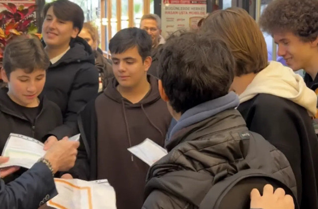 Hasan Usta Kebap’tan başarılı öğrencilere kebap sürprizi - Resim: 0