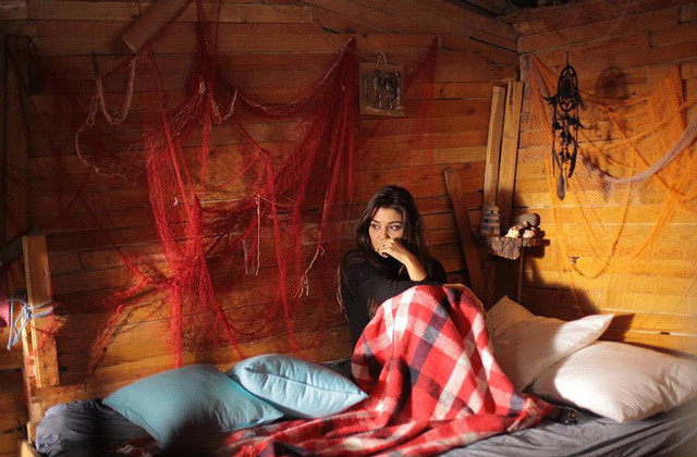 Hande erçel'in talihsiz kazası sete ara verdirdi - Resim: 3