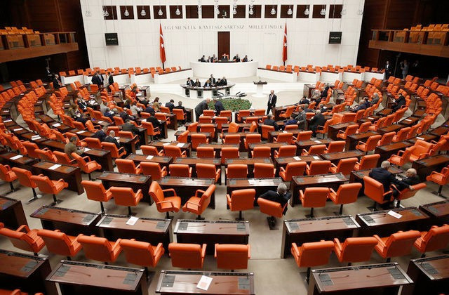 Makam aracı ile en çok km yapan 10 milletvekili - Resim: 1