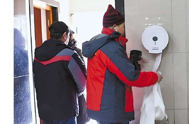 Çin'den akıllara durgunluk veren olay! Tuvaletlere... - Resim: 2