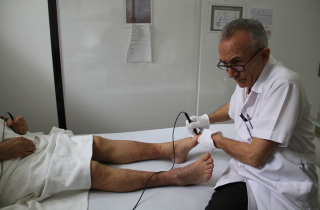 Yaralar içindeki bacağı kesilmek üzereydi! Bu yöntemle tamamen iyileşti - Resim: 2