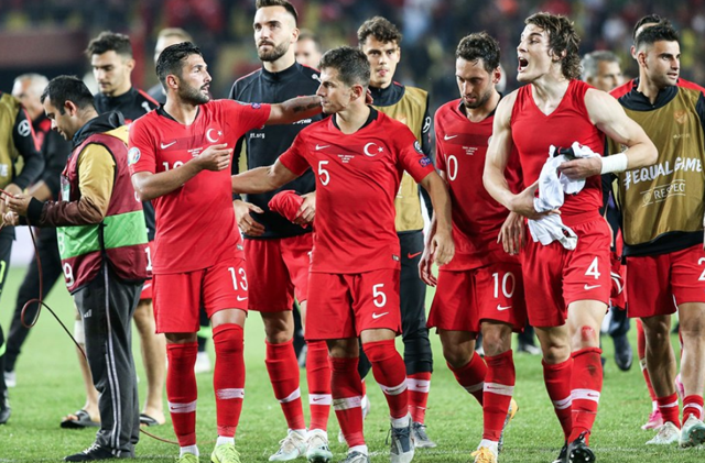 Fransa maçı öncesi Milli Takım'da Emre Belözoğlu şoku! - Resim: 0