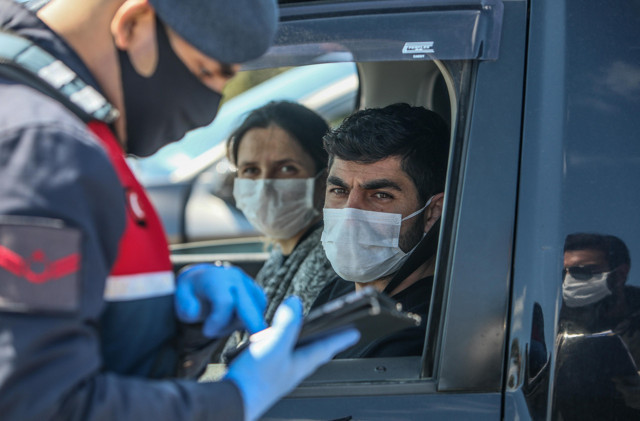 Antalya'da koronavirüs kapsamında toplam 197 kişiye ceza kesildi miktara bakın - Resim: 0