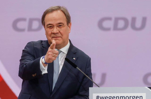 Angela Merkel'in velaiahtı 'Türk Armin' oldu! Türk Armin kimdir? - Resim: 0