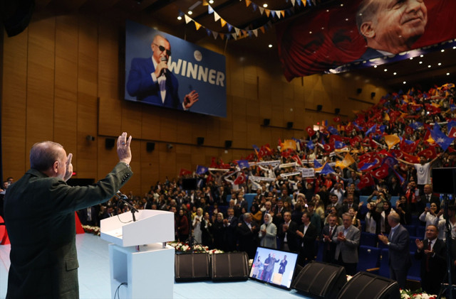 Cumhurbaşkanı Erdoğan Diyabakırlı gençlerle buluştu: "FETÖ'cülerle Hamburger yemenin derdinde değiliz" - Resim: 0