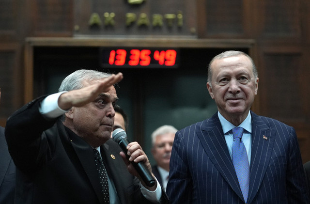 Erdoğan'a başkamutan dedi asker selamı verdi CHP'li Ali Mahir Başarır çılgına döndü - Resim: 2