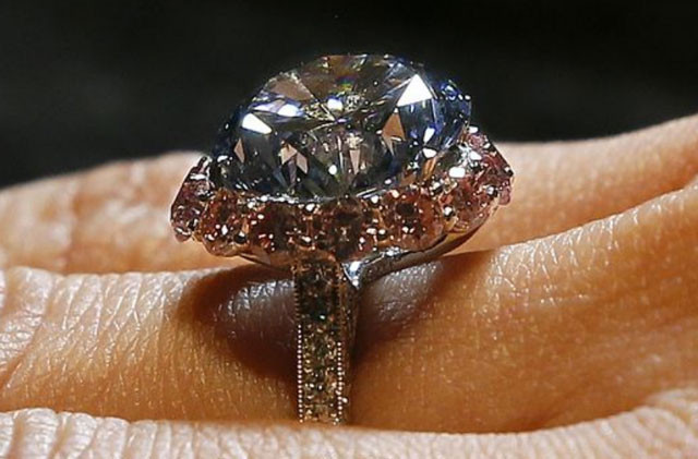 Dünya bu kadını konuşuyor! Gerçeği 33 yıl sonra kuyumcuda öğrendi - Resim: 3