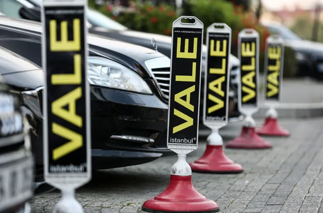 Değnekçilere karşı harekete geçildi! Valeler QR kodlu kimlik kartıyla çalışacak - Resim: 0