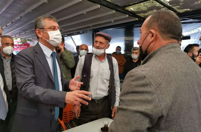 Kadın tacirinin traktörüne gelen haciz! CHP iktidarın yumuşak karnını buldu dikkat çeken yazı - Resim: 0