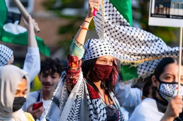 Dünyaca ünlü model Bella Hadid: Müslüman kültüründen uzak büyümek beni çok üzdü - Resim: 0