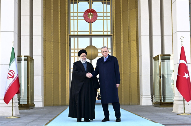 İran Cumhurbaşkanı İbrahim Reisi Beştepe'de! Erdoğan'la baş başa görüşme! İşte ilk görüntüler... - Resim: 2