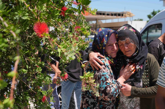 4 aylık hamile Birgül ve kardeşi İzmir'deki patlamada öldü, cenazeleri toprağa verildi - Resim: 1