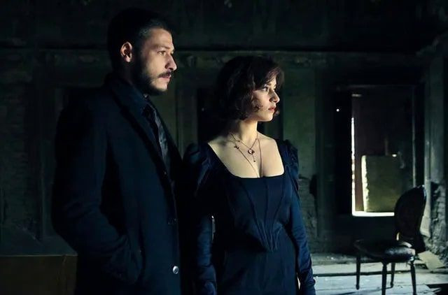 Finale az kala Çukur dizisinde yaprak dökümü Ece Yaşar diziye damga vurdu - Resim: 1