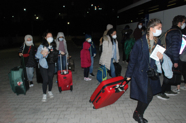 İspanya’dan gelen genç kadının tepki çeken hareketi - Resim: 1