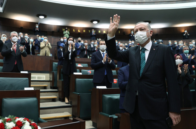 Cumhurbaşkanı Erdoğandan partilere flaş anayasa çağrısı! CHP belediyeciğili çöptür - Resim: 1