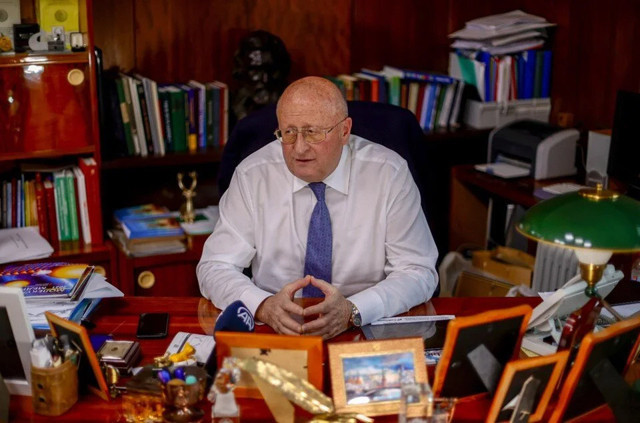 Rus aşısının mucidi açıkladı: Dünyanın yüzde 80'i aşılanırsa 6 ay sonra pandemi biter - Resim: 0