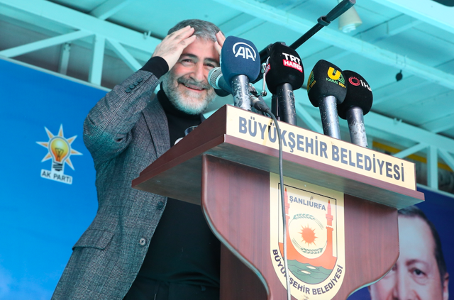 Bakan Nureddin Nebati 'Allah da razı' dedi ekledi: Bürokratik engelleri çıkaranların önünde duracağız - Resim: 0