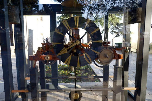 Tarihi Tophane’de zaman tıkır tıkır işliyor - Resim: 1