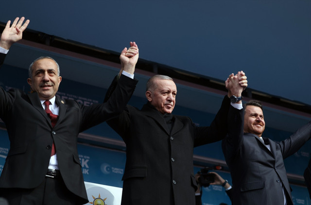 Cumhurbaşkanı Erdoğan'dan CHP'deki para sayma görüntülerine tepki! "Bu oyun iyice kirlendi" - Resim: 2