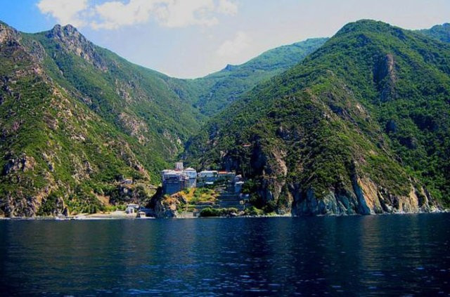 Bu adaya kadınların girmesi yasaklandı! Sebebine bakın - Resim: 2