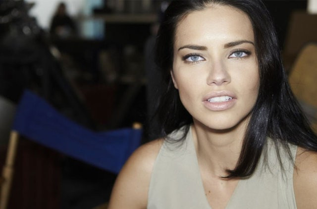 Annesiyle fotoğraf paylaştı sosyal medyada olay yarattı - Resim: 3