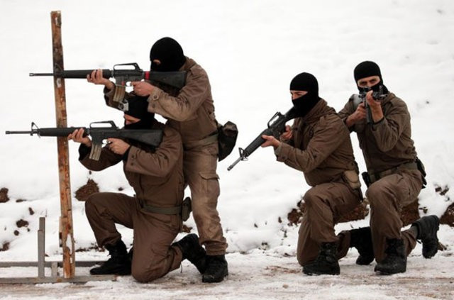 Gönüllü polisler böyle eğitiliyor - Resim: 1