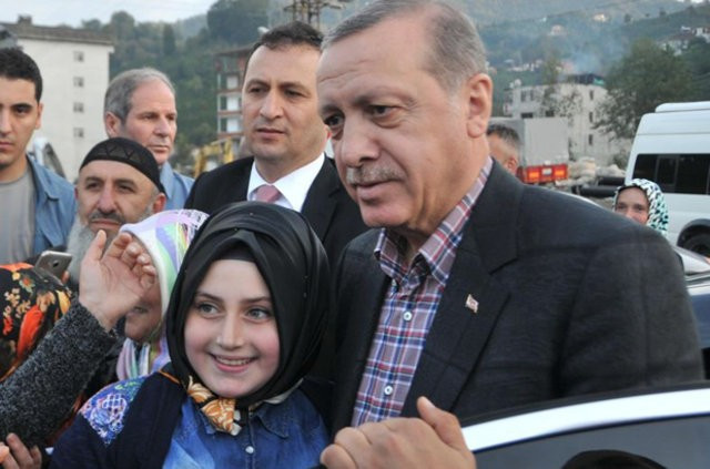 Rize'de  Recep Tayyip Erdoğan izdihamı - Resim: 2