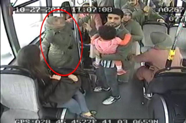 İstanbul'da otobüsteki doğum anı görüntüleri şoke etti! - Resim: 3